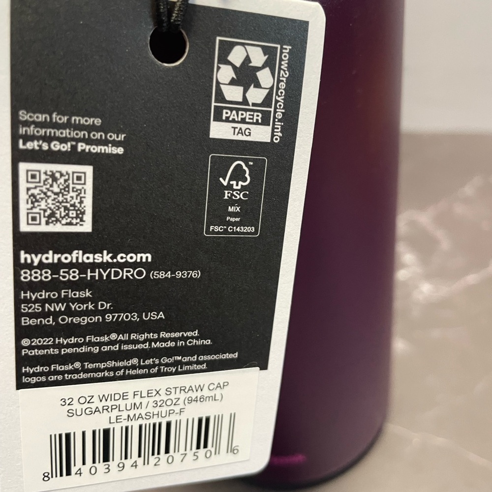 Hydro Flask 32 oz Wide Mouth with Flex Straw Cap in Sugarplum - Picture 7 of 11